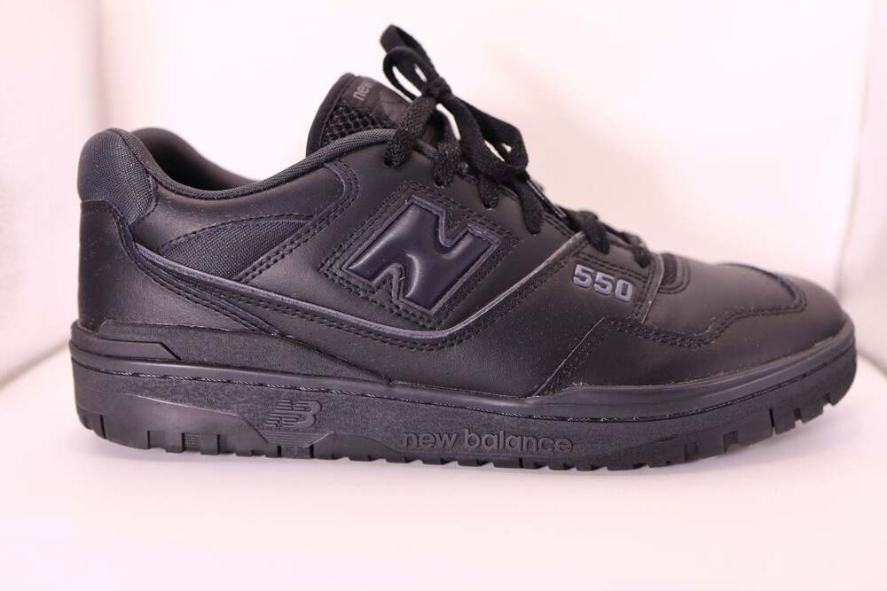 New Balance 550 Triple Black Basketball Sneakers BB550BBB Men's Size 12